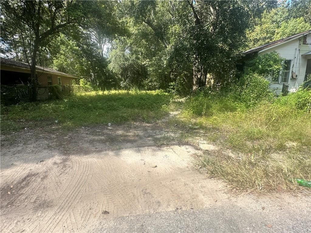 Property Photo:  805 Smith Avenue  AL 36610 