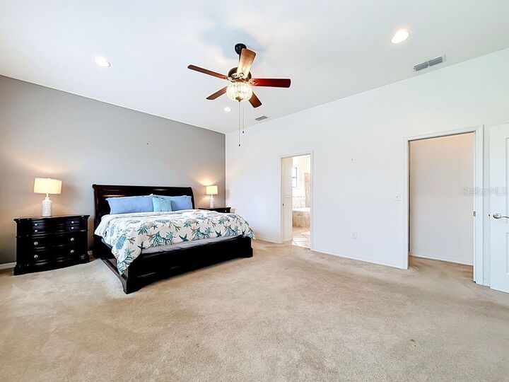 Property Photo: 4046 Dinner Lake Way FL 33859