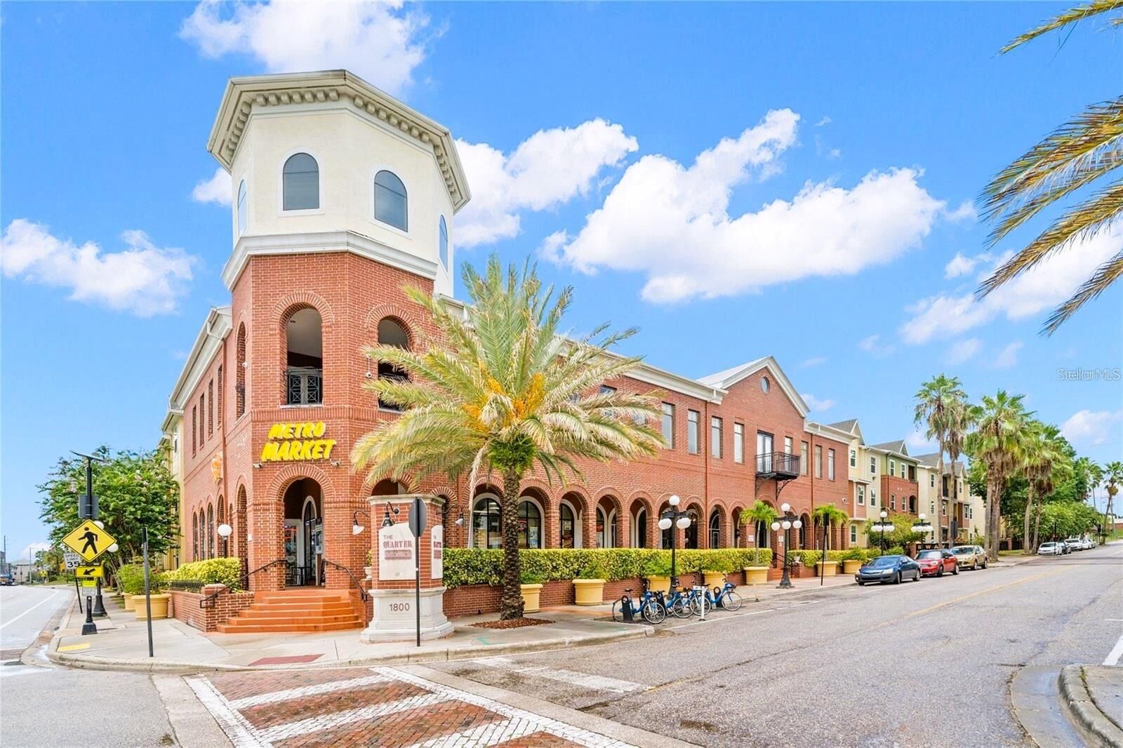 Property Photo: 1910 E Palm Avenue 10209 FL 33605