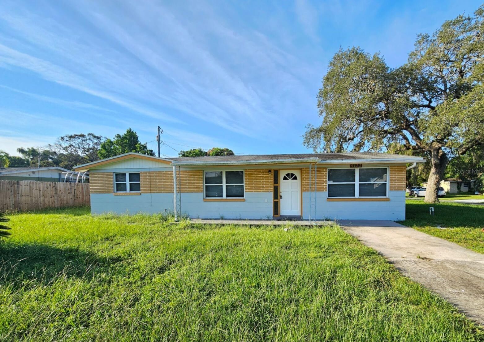 Property Photo:  4122 Kibler Lane  FL 34691 