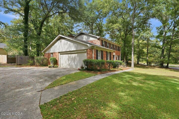 Property Photo:  176 Arlington Row  GA 31210 