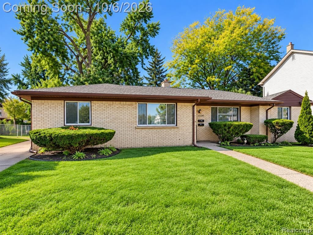 Property Photo: 1417 Euclid Street MI 48146 1798