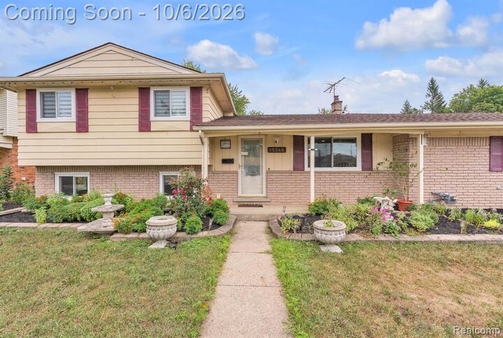 Property Photo: 15546 Liverpool Street MI 48154 1818