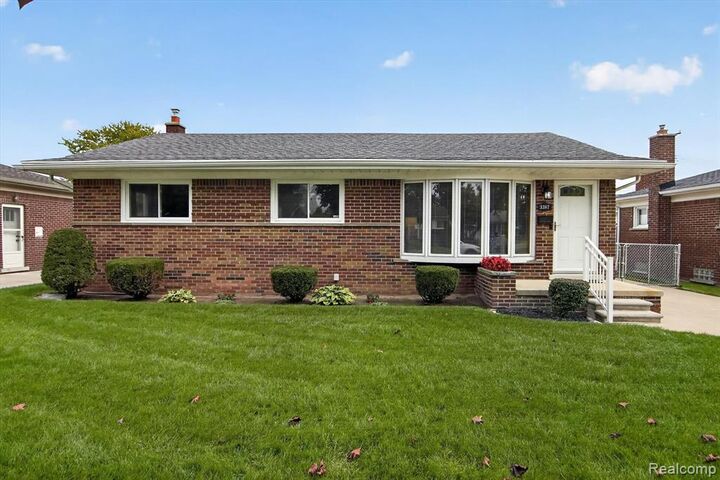 Property Photo:  3387 Norwood Drive  MI 48183 3581 
