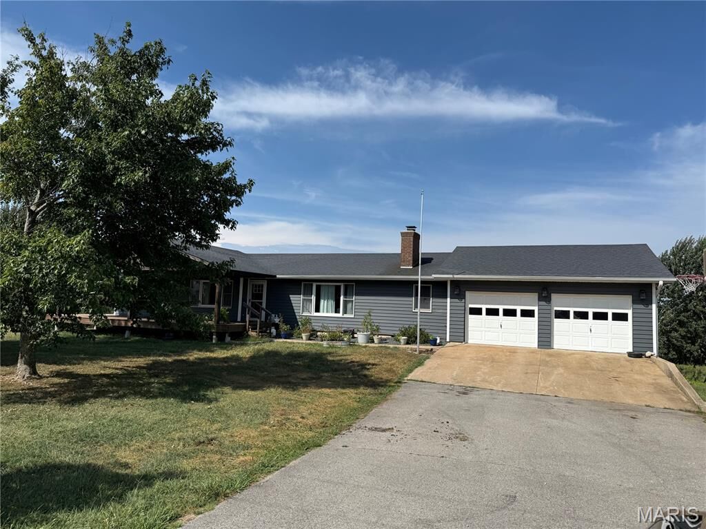 Property Photo:  24253 Parade Drive  MO 65536 