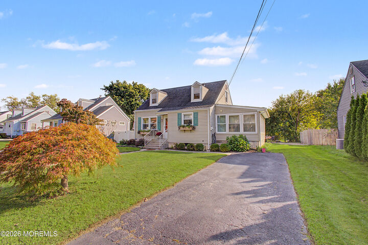 Property Photo:  39 Waldron Road  NJ 08501 