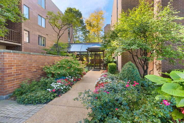 Property Photo:  2150 Bouterse Street 406D  IL 60068 