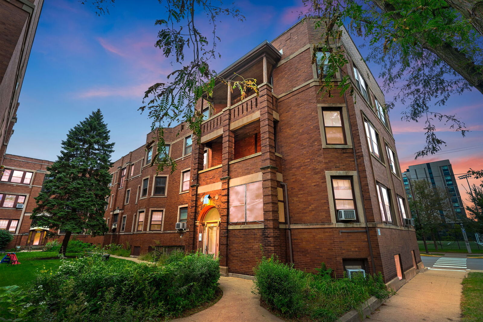 Property Photo:  6102 S Kimbark Avenue 2W  IL 60637 