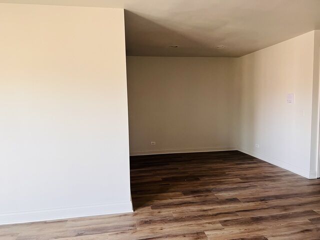 Property Photo:  575 Greystone Lane A2  IL 60090 
