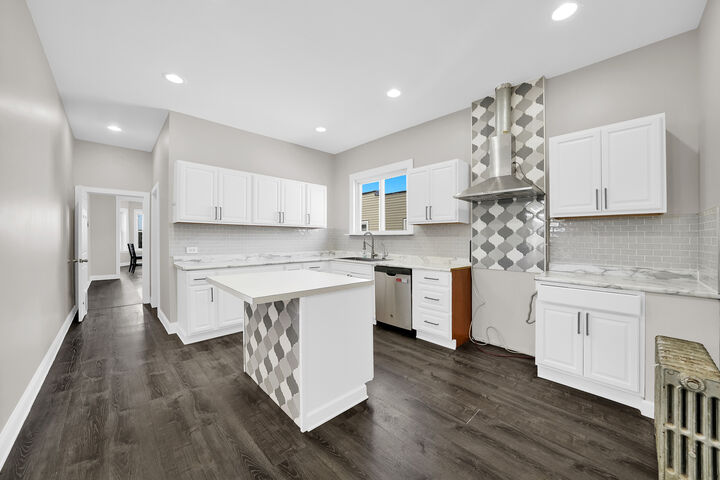 Property Photo:  3849 S Albany Avenue  IL 60632 