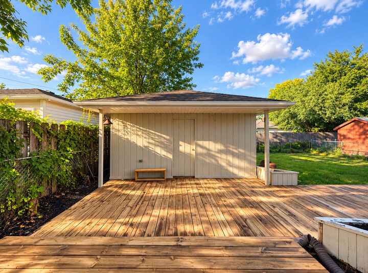 Property Photo:  3814 W Sherwin Avenue  IL 60712 