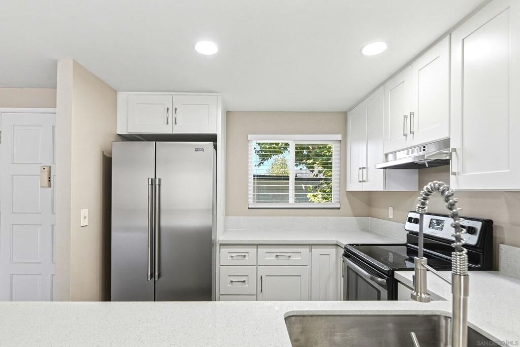 Property Photo:  8775 Navajo Rd 7  CA 92119 