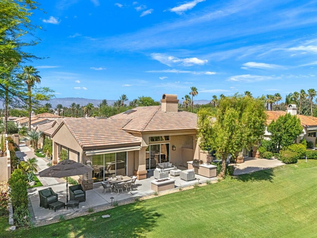 Property Photo:  515 Desert Holly Drive  CA 92211 
