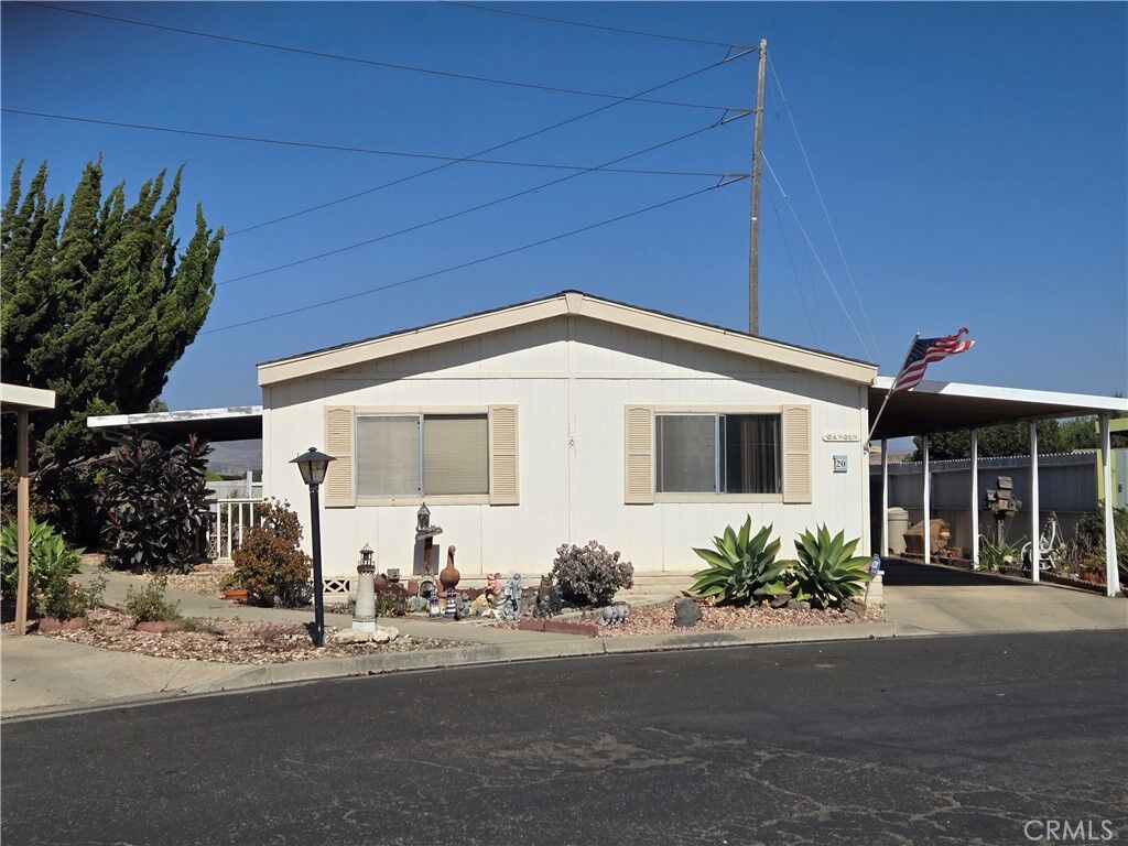 Property Photo:  519 W Taylor 20  CA 93458 