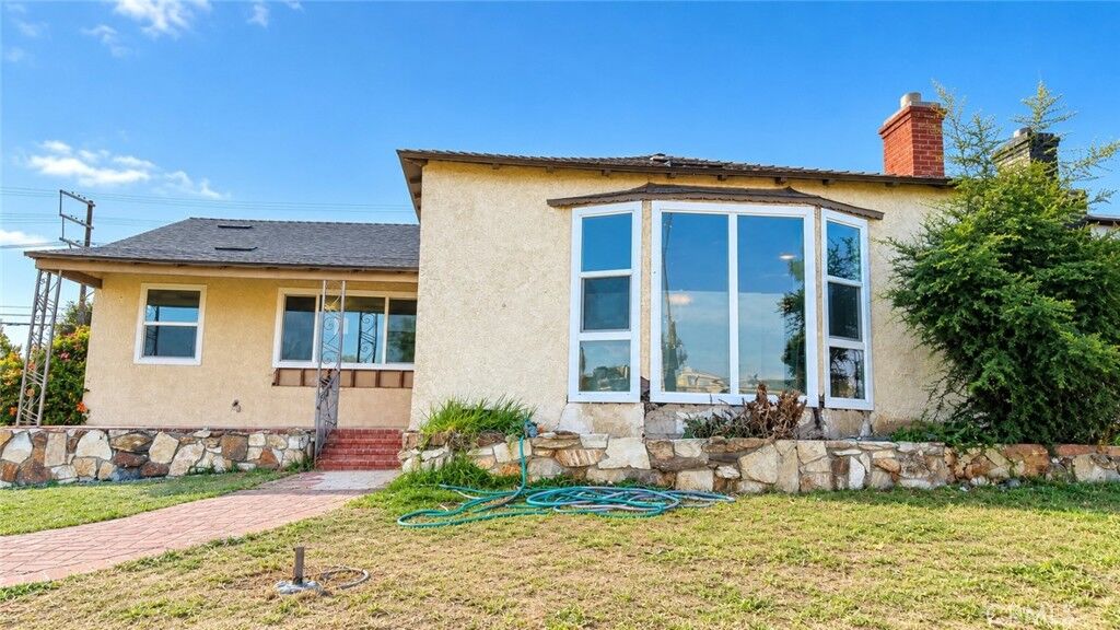Property Photo:  8721 Crenshaw Boulevard  CA 90305 
