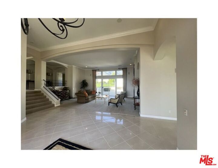 Property Photo:  