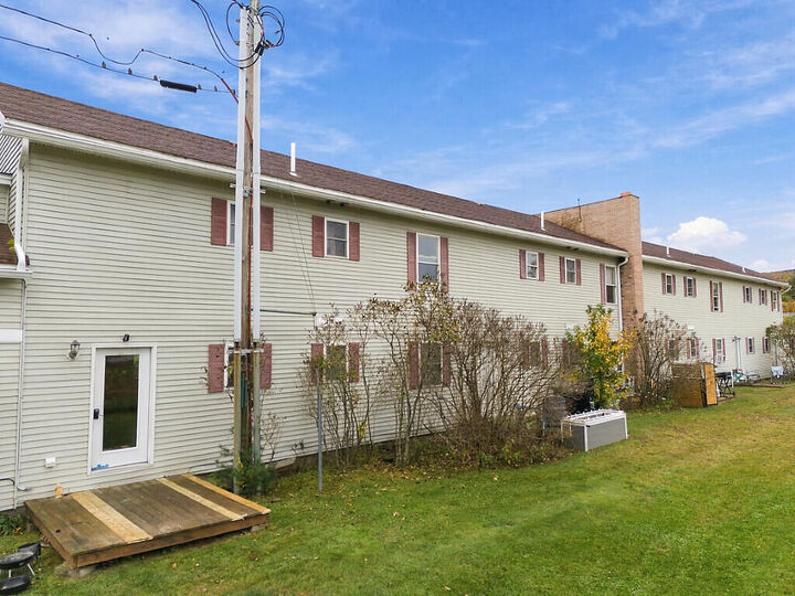 Property Photo: 1257 US-2 23 ME 04276