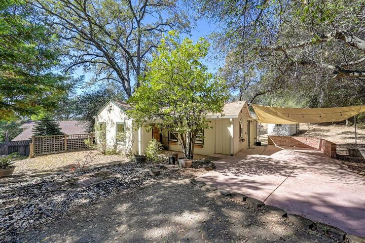 Property Photo: 225 Middletown Road CA 95667