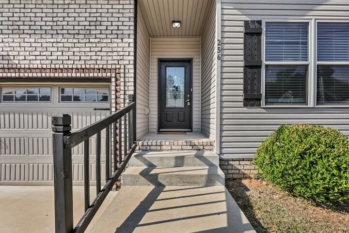 Property Photo:  256 Azalea Dr  KY 42262 