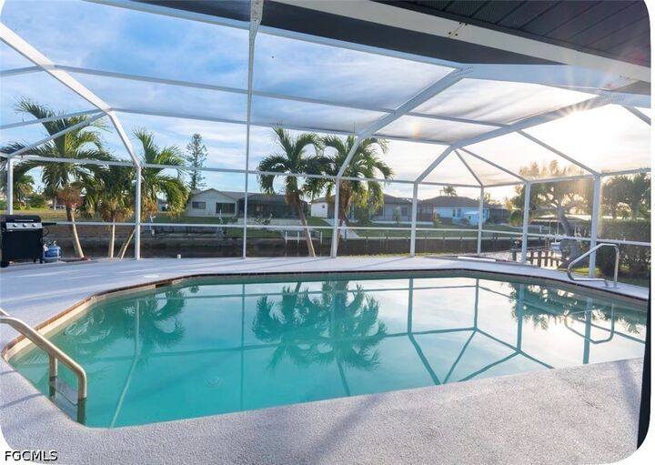 Property Photo:  1908 SE 9th Terrace  FL 33990 