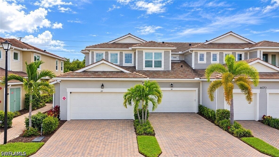 Property Photo:  4670 Arboretum Circle 101  FL 34112 