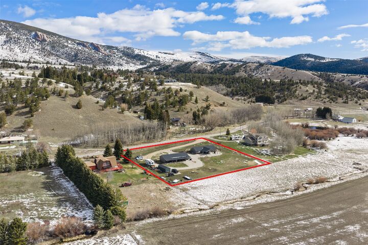 Property Photo: 3015 N Cable Road MT 59711