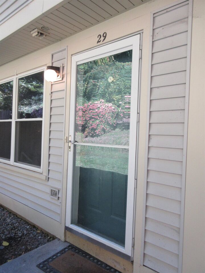 Property Photo:  29 Morningside Commons  VT 05301 