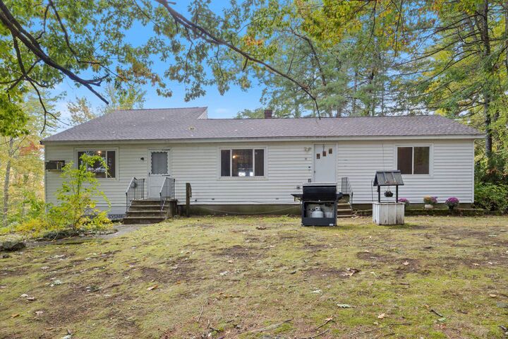 Property Photo:  12 Holts Point Road  NH 03873 