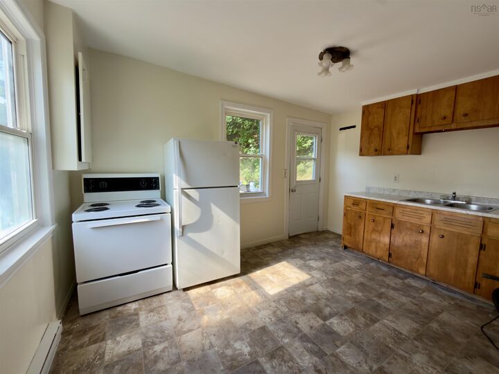 Property Photo:  13 Chester Avenue  NS B4N 2J4 