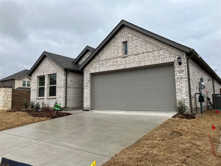 Property Photo:  442 Kingsbury Avenue  TX 75407 
