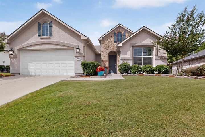 Property Photo: 9705 Teakwood Avenue TX 76207