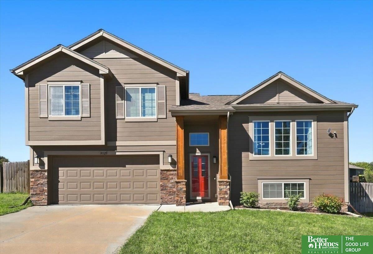 Property Photo:  14320 Tregaron Drive  NE 68123 