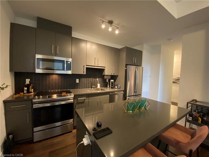 Property Photo:  2007 James Street 304  ON L7R 0G7 
