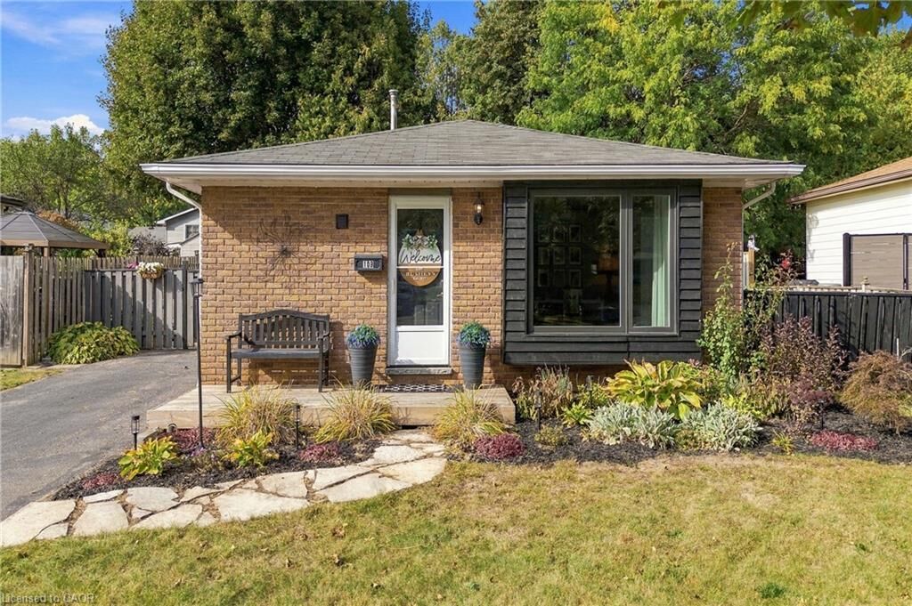 Property Photo:  109 Woodlawn Avenue  ON N3V 1B4 