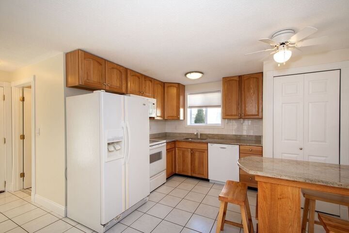 Property Photo:  5 Royal Dane Dr 38  MA 02050 