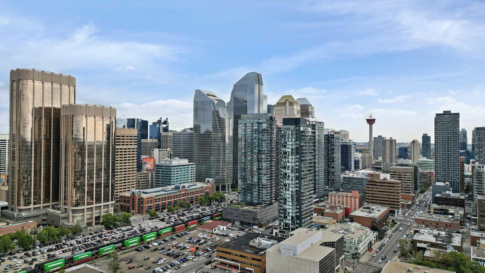 Property Photo:  1010 6 Street SW 1405  AB T2R 1B4 
