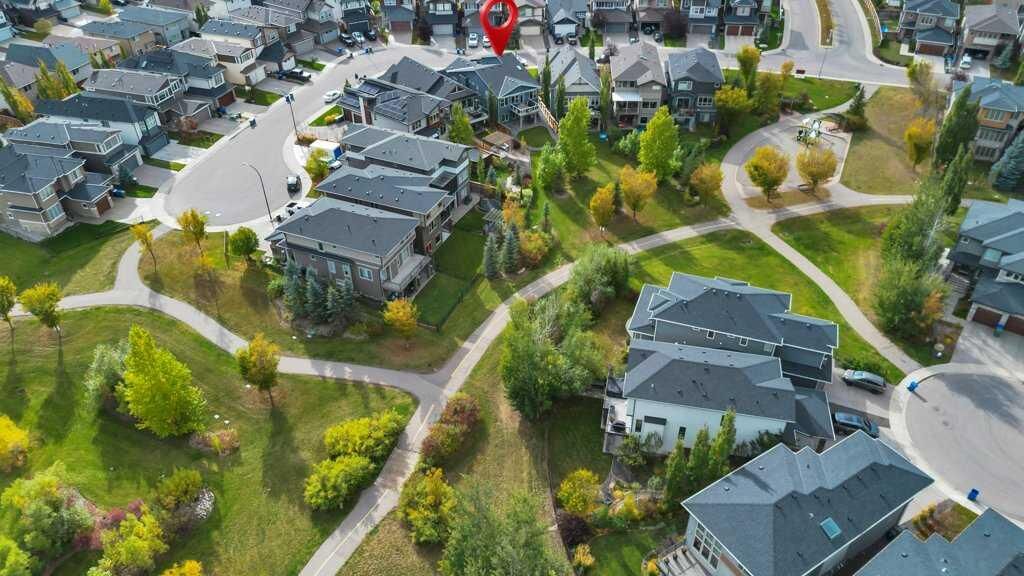 Property Photo:  32 Walden Place SE  AB T2X 1Y5 