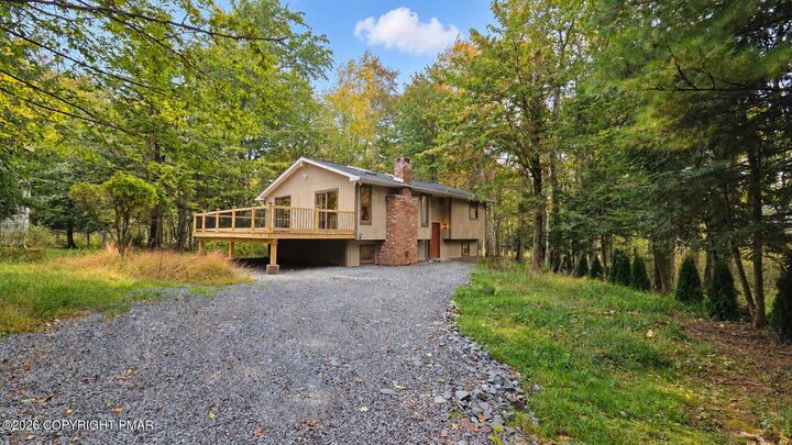 Property Photo: 9121 Brandywine Drive PA 18466
