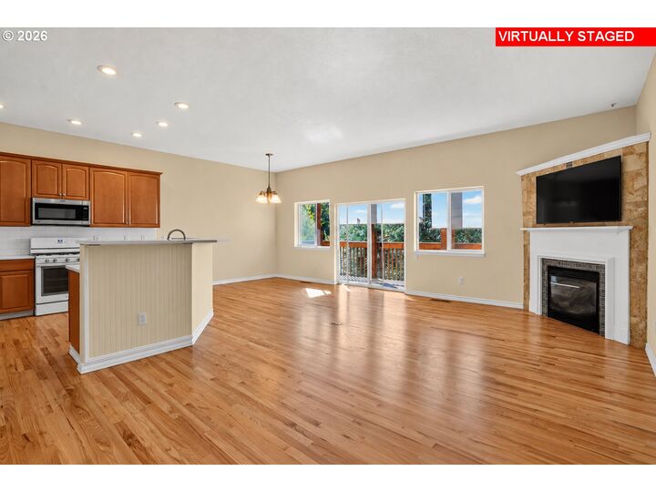 Property Photo: 1352 SW Binford Lake Pkwy OR 97080