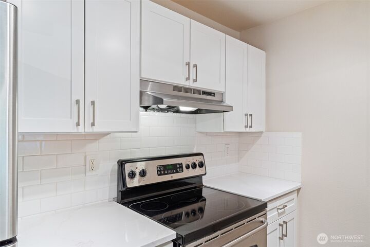 Property Photo: 15415 35th Avenue W F105 WA 98087