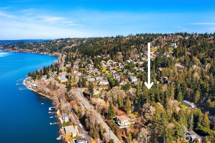 Property Photo:  11 Xx  205th Avenue NE  WA 98075 
