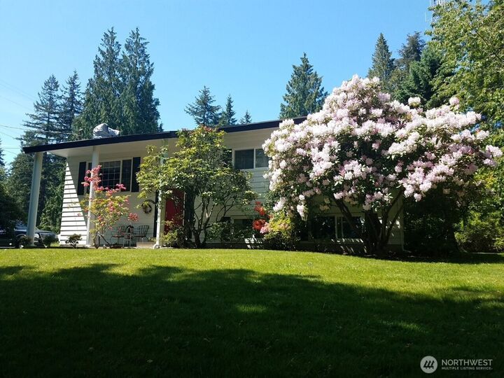 Property Photo: 17124 State Route 9 SE WA 98296