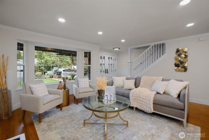 Property Photo: 606 164th Place SE WA 98012