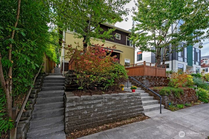 Property Photo: 1835 24th Ave B WA 98122