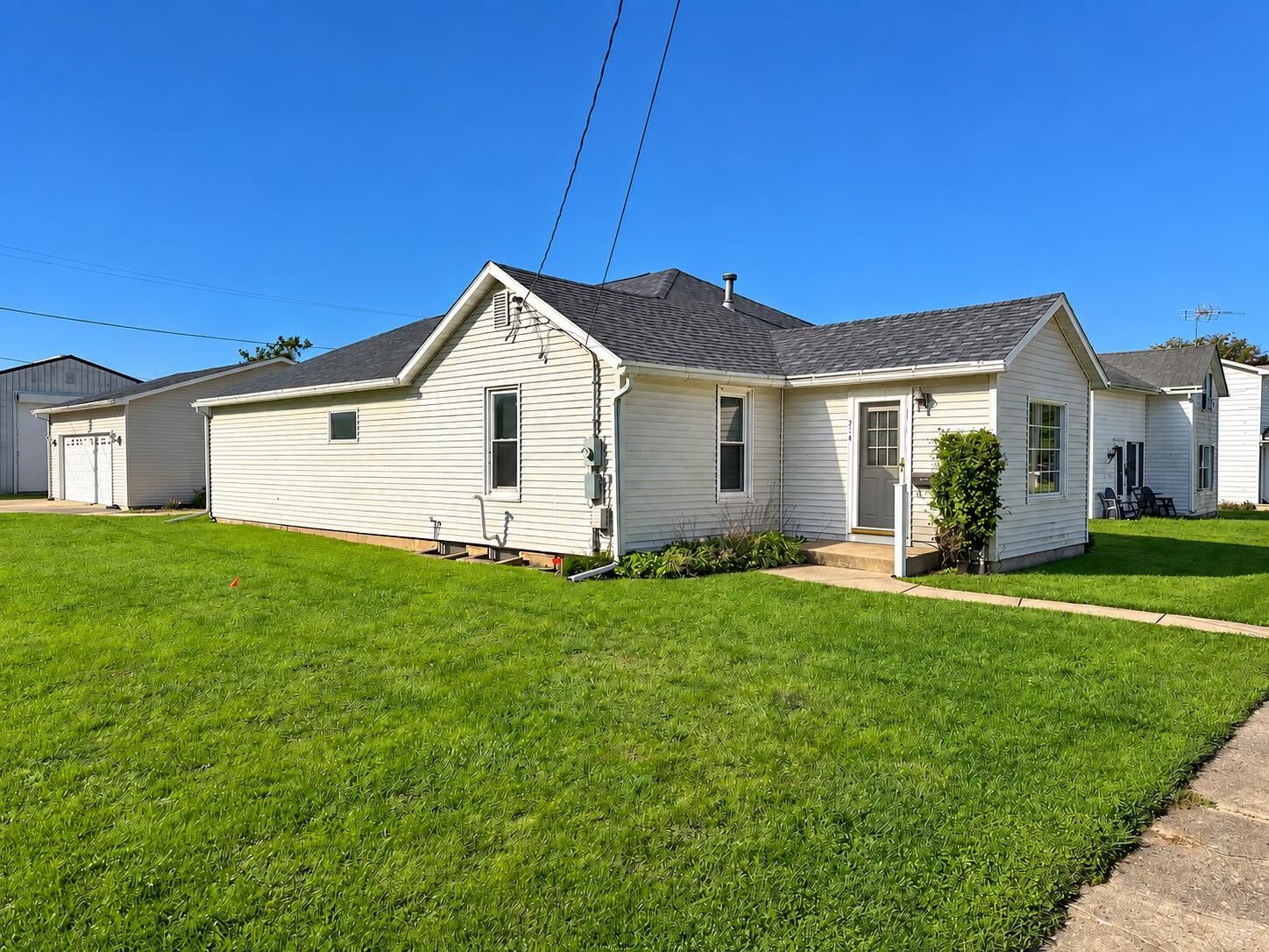 Property Photo: 304 W Claremont Street IL 61046