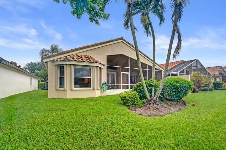 Property Photo: 5303 Wycombe Avenue FL 33437