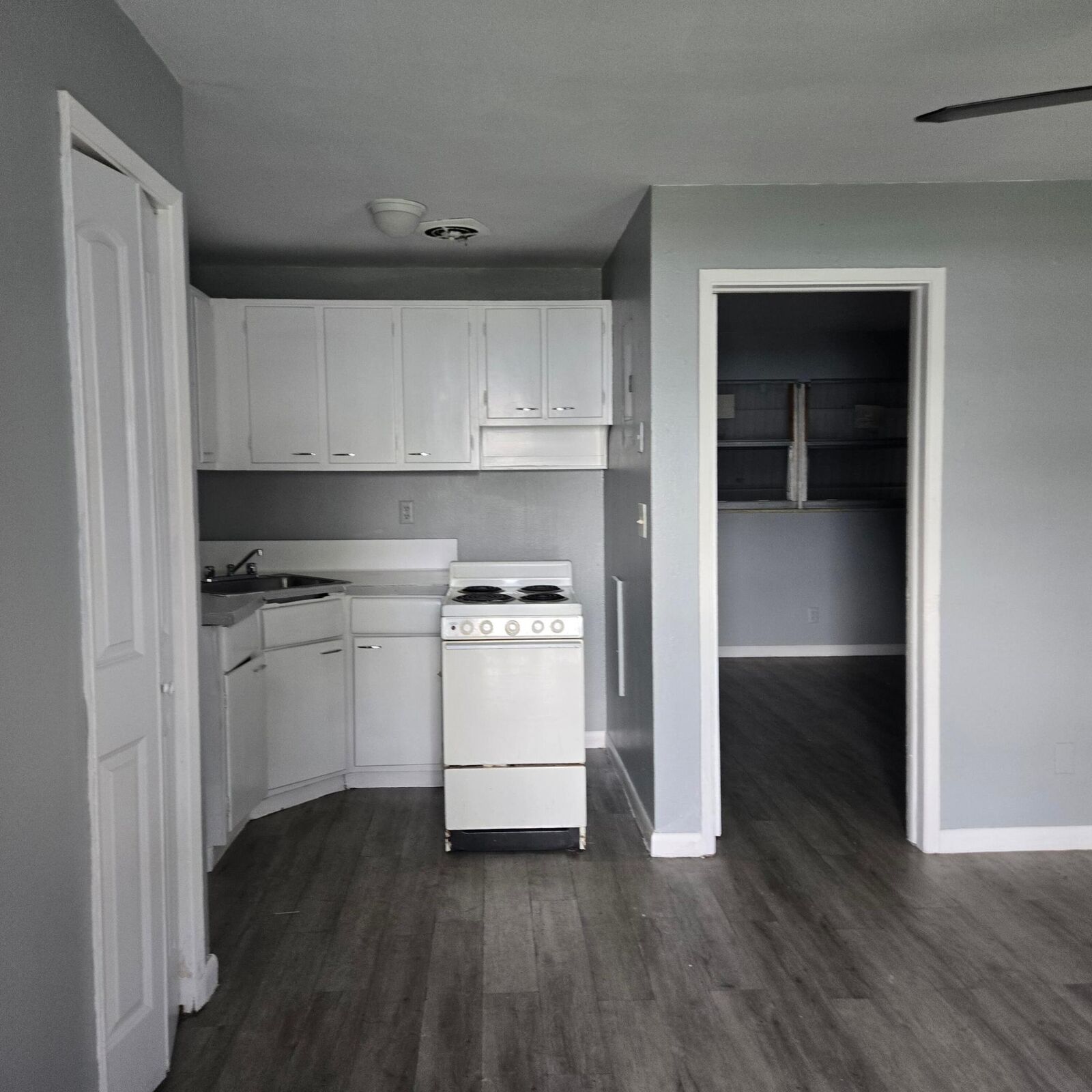 Property Photo:  2850 SW 1st Street 4  FL 33312 