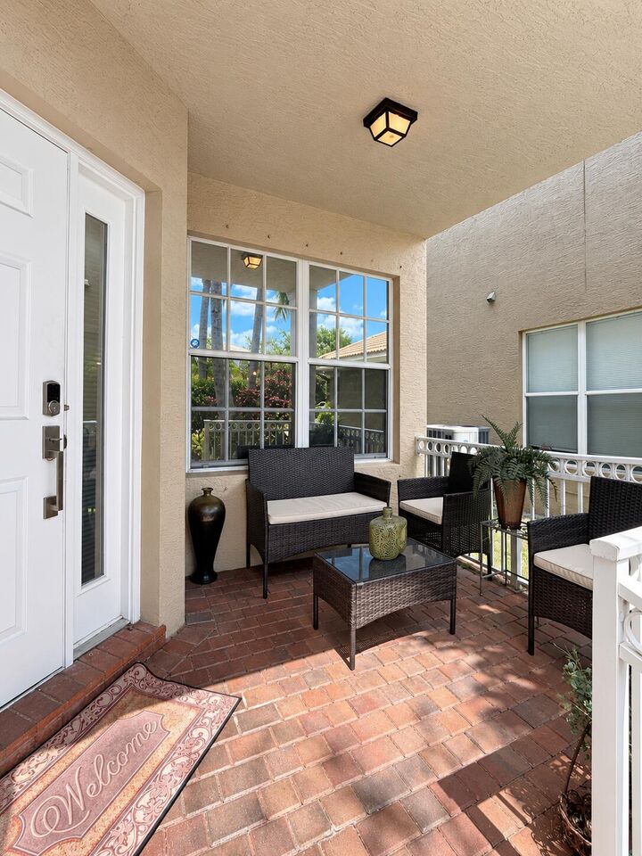 Property Photo: 5411 Sunseeker Boulevard FL 33463