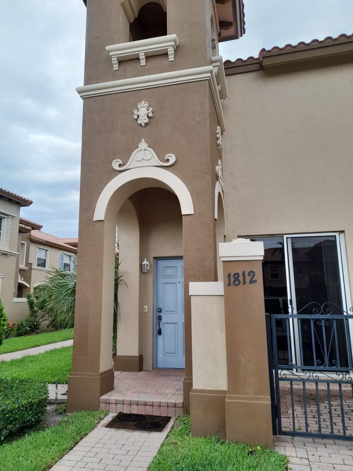 Property Photo: 6516 Morgan Hill Trail 1812 FL 33411