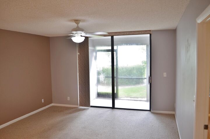 Property Photo:  5130 Las Verdes Circle 121  FL 33484 